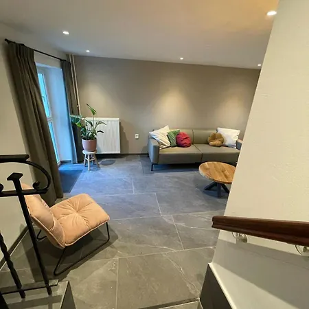 Сasa de vacaciones Valley View 4 Authentic 6 Guest Near Valkenburg