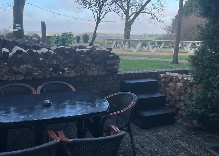 Valley View 4 Authentic 6 Guest Near Valkenburg